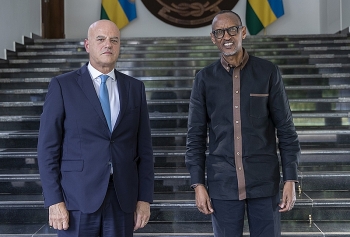 Sau TotalEnergies, tới lượt Eni ký thỏa thuận hợp tác năng lượng với Rwanda