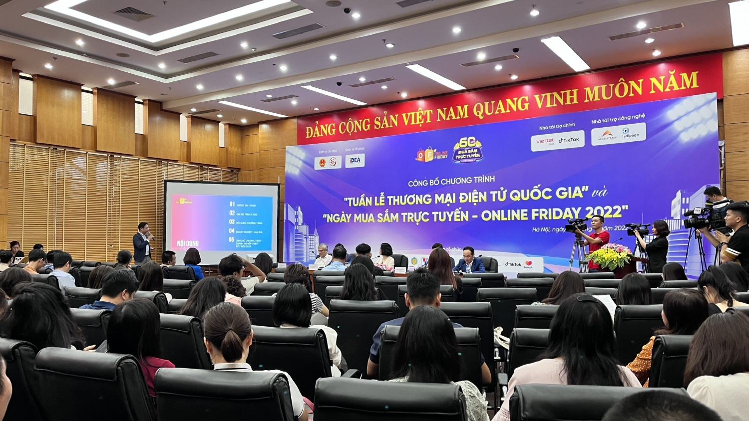 Khởi động Tuần lễ thương mại điện tử quốc gia và Ngày mua sắm trực tuyến Online Friday 2022