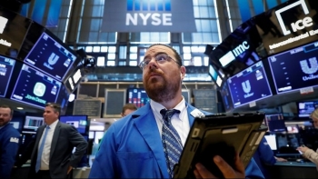 Thị trường chứng khoán thế giới ngày 7/12: Nỗi lo suy thoái kéo dài chuỗi giảm điểm của chứng khoán Mỹ