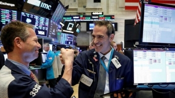 Thị trường chứng khoán thế giới ngày 9/12: Chứng khoán Mỹ ngắt chuỗi giảm