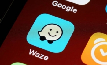 Google hợp nhất Waze và Maps nhằm cắt giảm chi phí
