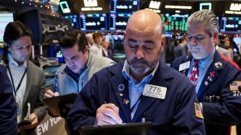 Thị trường chứng khoán thế giới ngày 10/12: Chỉ số giá sản xuất kéo Dow Jones giảm hơn 300 điểm