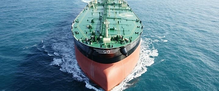 Tại sao giá cước siêu tàu chở dầu đột ngột giảm mạnh?