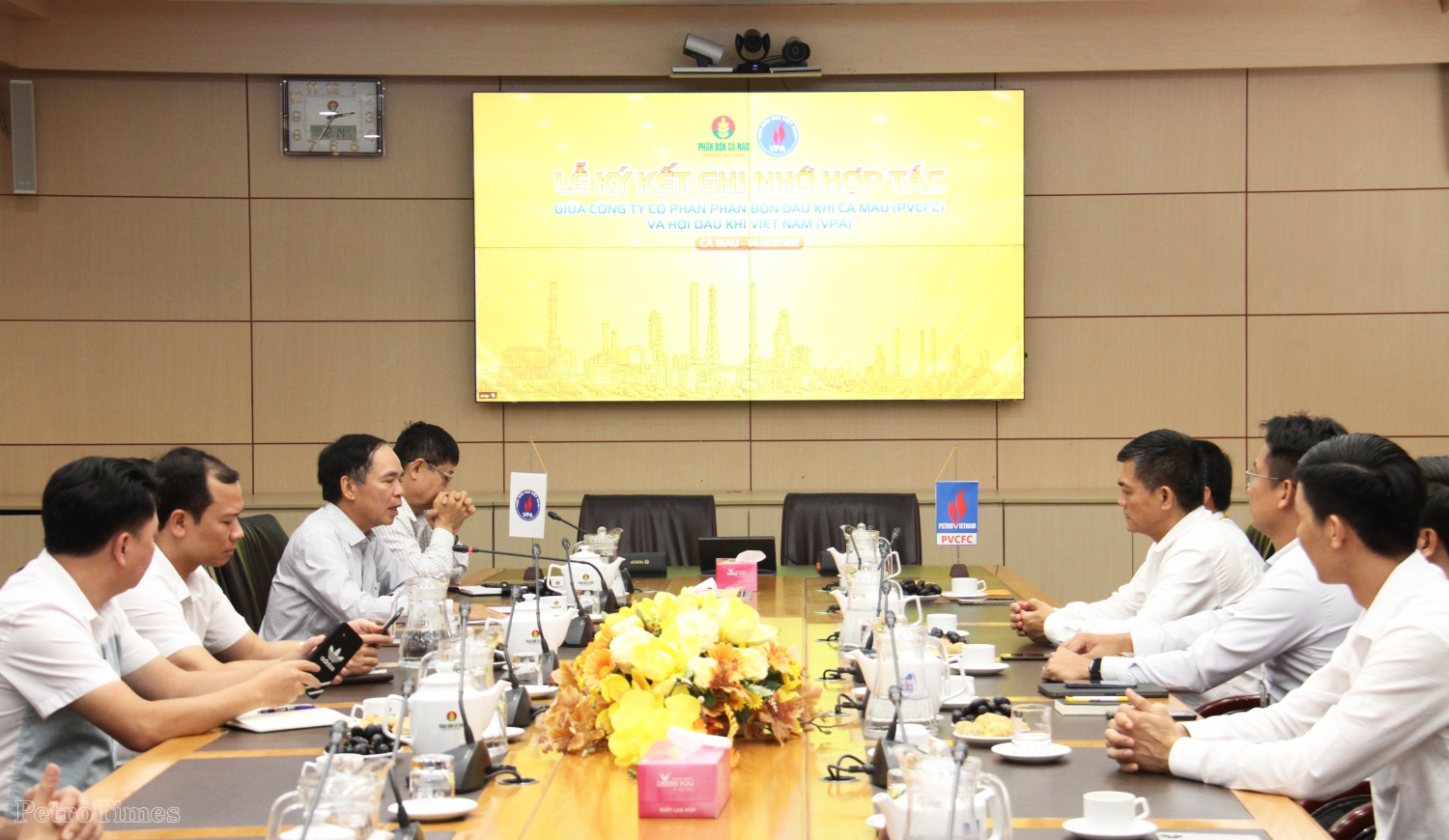 Hội Dầu khí Việt Nam và PVCFC ký kết ghi nhớ hợp tác