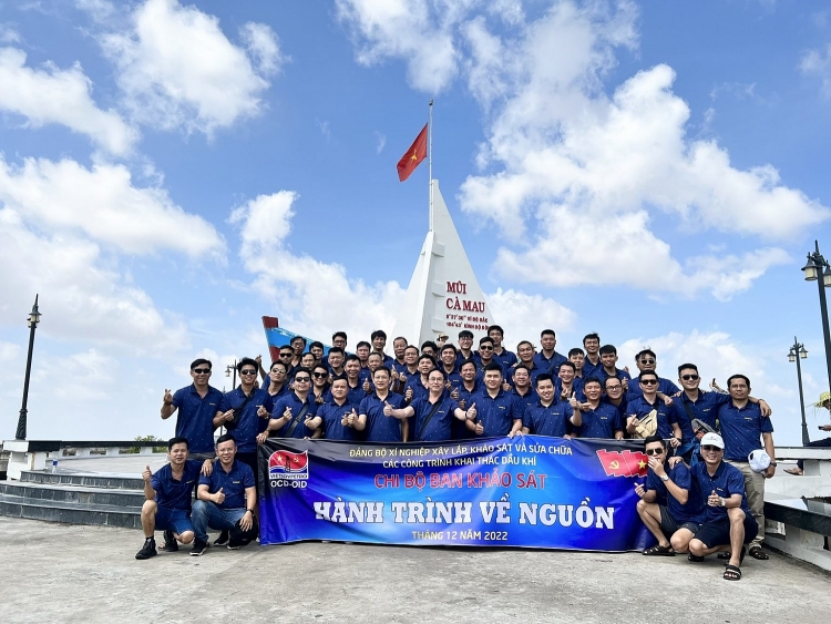 Ban Khảo sát Công trình biển XNXL tổ chức hành trình về nguồn “Khám phá cực nam Tổ quốc”