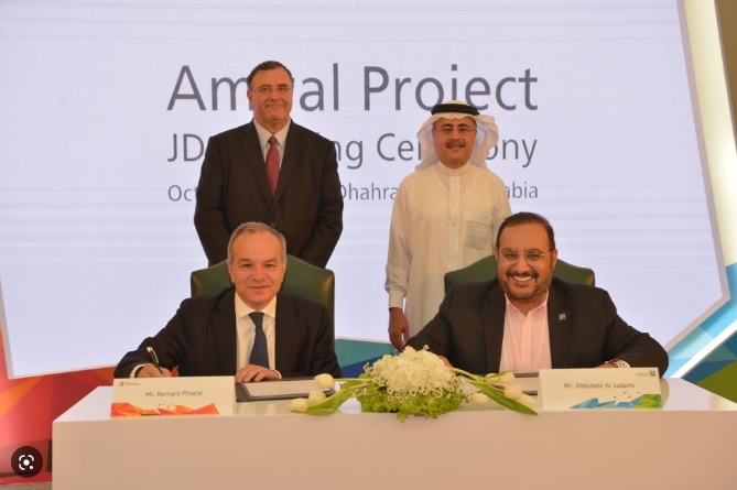 Saudi Aramco và TotalEnergies xây dựng khu phức hợp hóa dầu lớn ở Ả Rập Xê-út