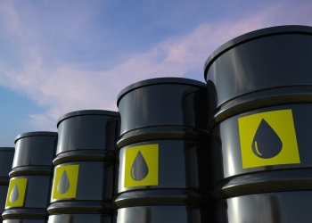 Giá dầu có thể đạt 121 USD/thùng khi Trung Quốc mở cửa hoàn toàn