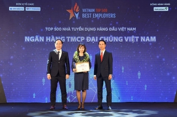 PVcomBank được vinh danh trong Top 500 Nhà tuyển dụng hàng đầu Việt Nam 2022