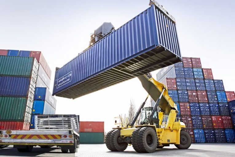 Xuất nhập khẩu hàng hóa Việt Nam đạt hơn 732 tỷ USD