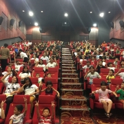 Trẻ em được giảm ít nhất 20% giá vé xem phim tại rạp