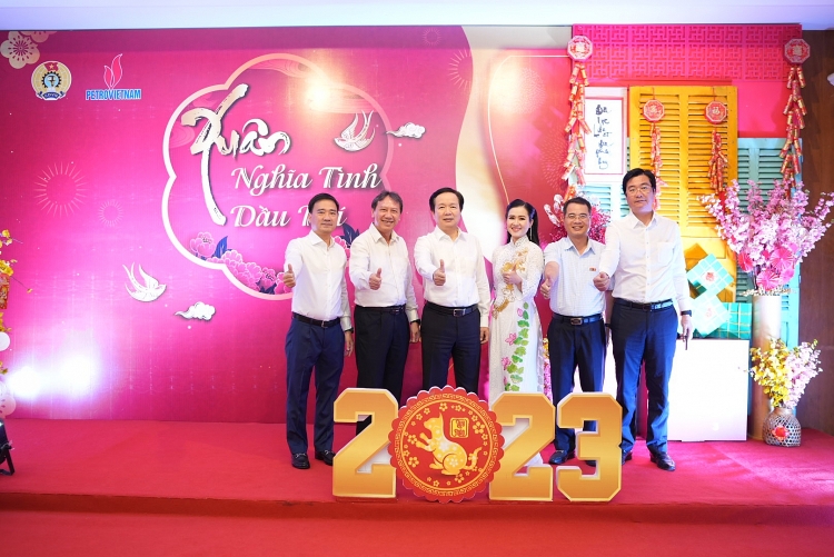 Đầm ấm “Xuân nghĩa tình Dầu khí   Tết hạnh phúc, bình an” năm 2023 khu vực phía Nam