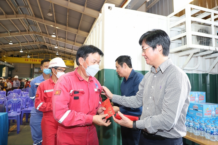 PV Drilling tổ chức chúc tết cho người lao động với chủ đề “Xuân nghĩa tình Dầu khí – Tết Hạnh phúc, Bình an” PV Drilling tổ chức chúc tết cho người lao động với chủ đề “Xuân nghĩa tình Dầu khí – Tết Hạnh phúc, Bình an”