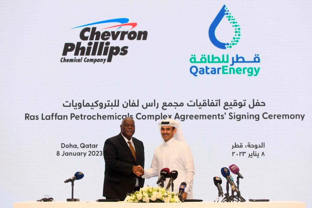 QatarEnergy và Chevron công bố quyết định đầu tư cuối cùng cho siêu dự án hóa dầu