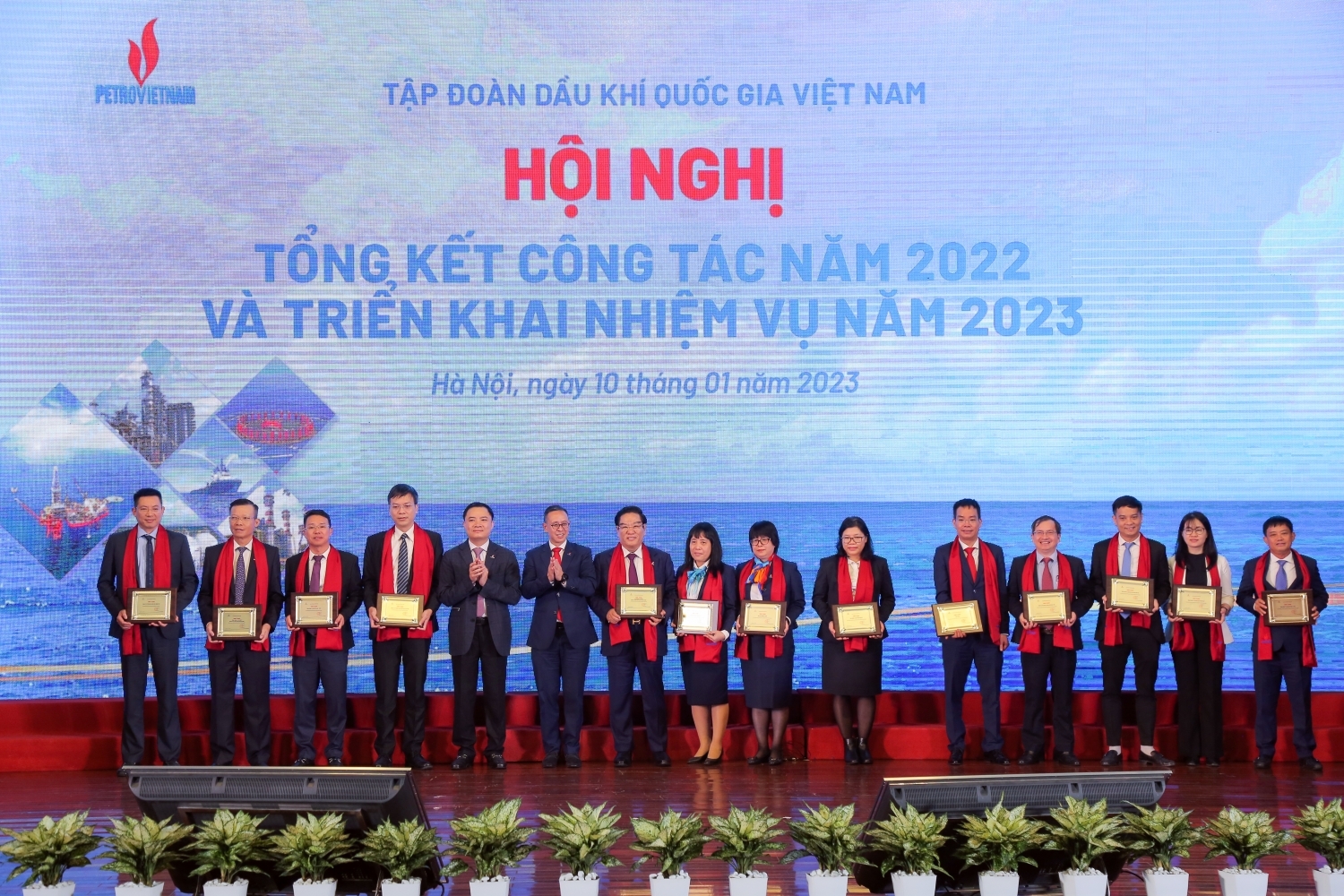 BSR được vinh danh thành tích tiêu biểu, xuất sắc trên các lĩnh vực năm 2022