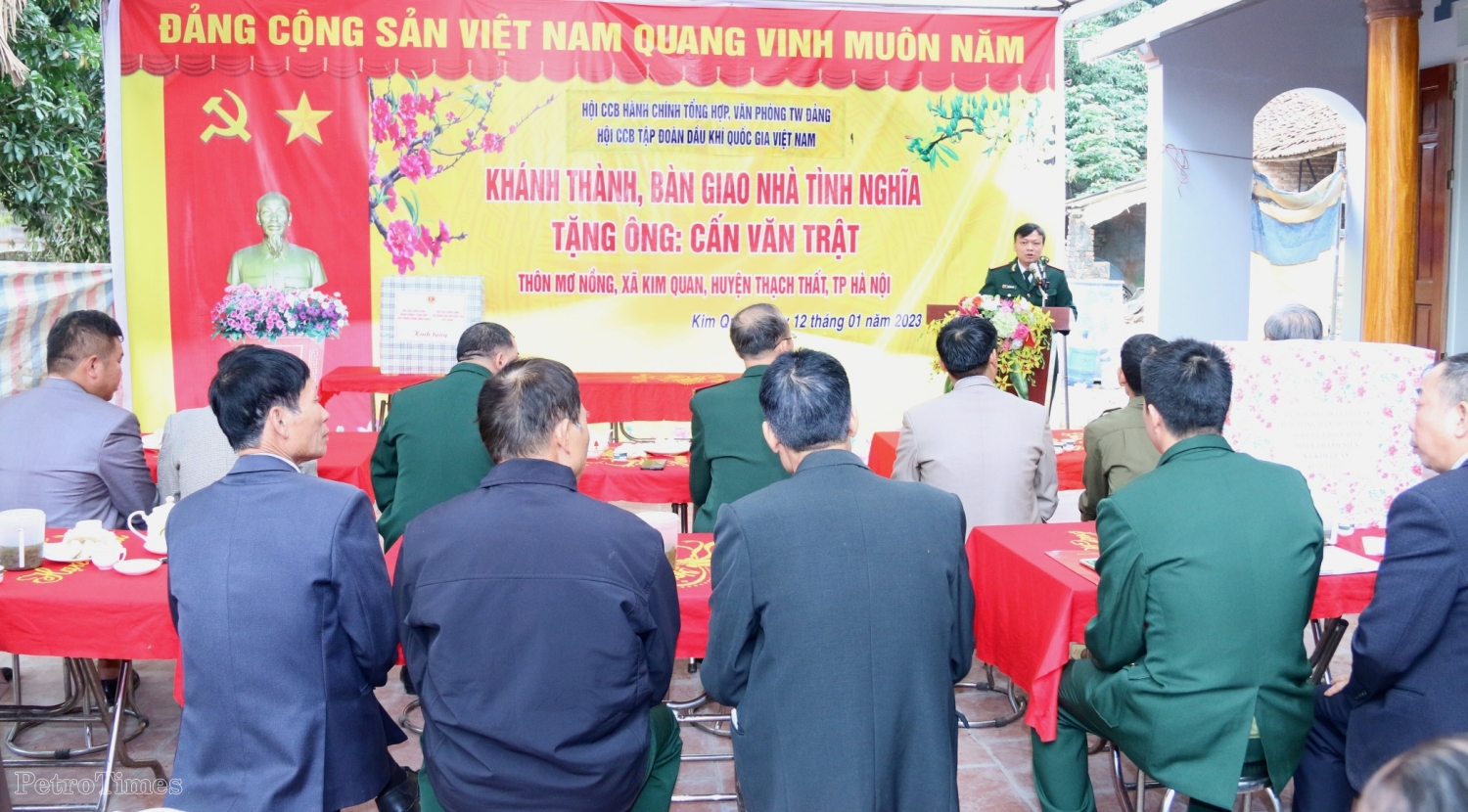 Hội CCB Tập đoàn trao nhà “Nghĩa tình đồng đội” tại Thạch Thất, Hà Nội
