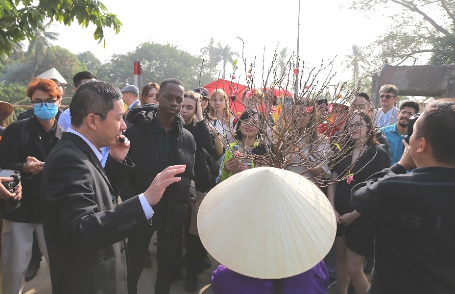 Hà Nội: Khám phá, trải nghiệm nét văn hóa ''Tết làng Việt