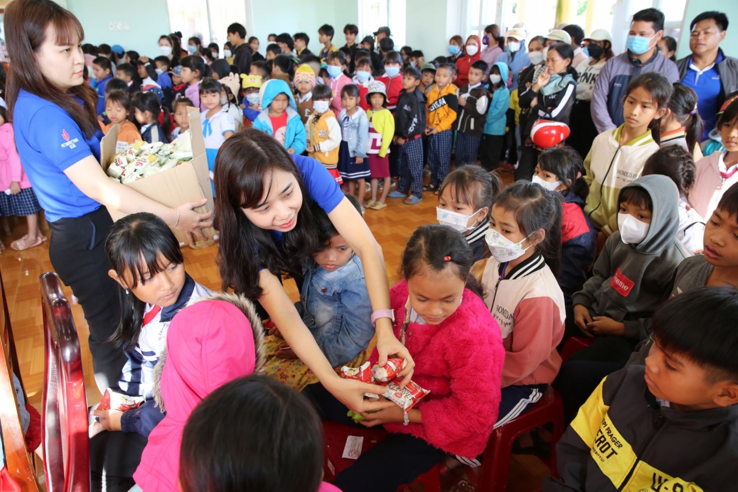BSR tổ chức nhiều chương trình trao quà Tết cho người dân có hoàn cảnh khó khăn tại Quảng Ngãi