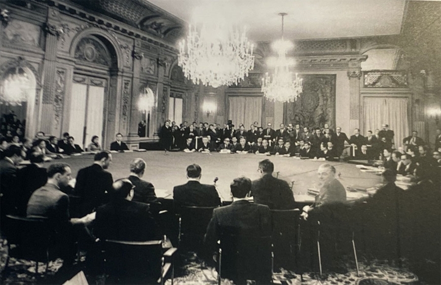 Trưng bày gần 300 tư liệu quý “Hiệp định Paris - Cánh cửa hòa bình”