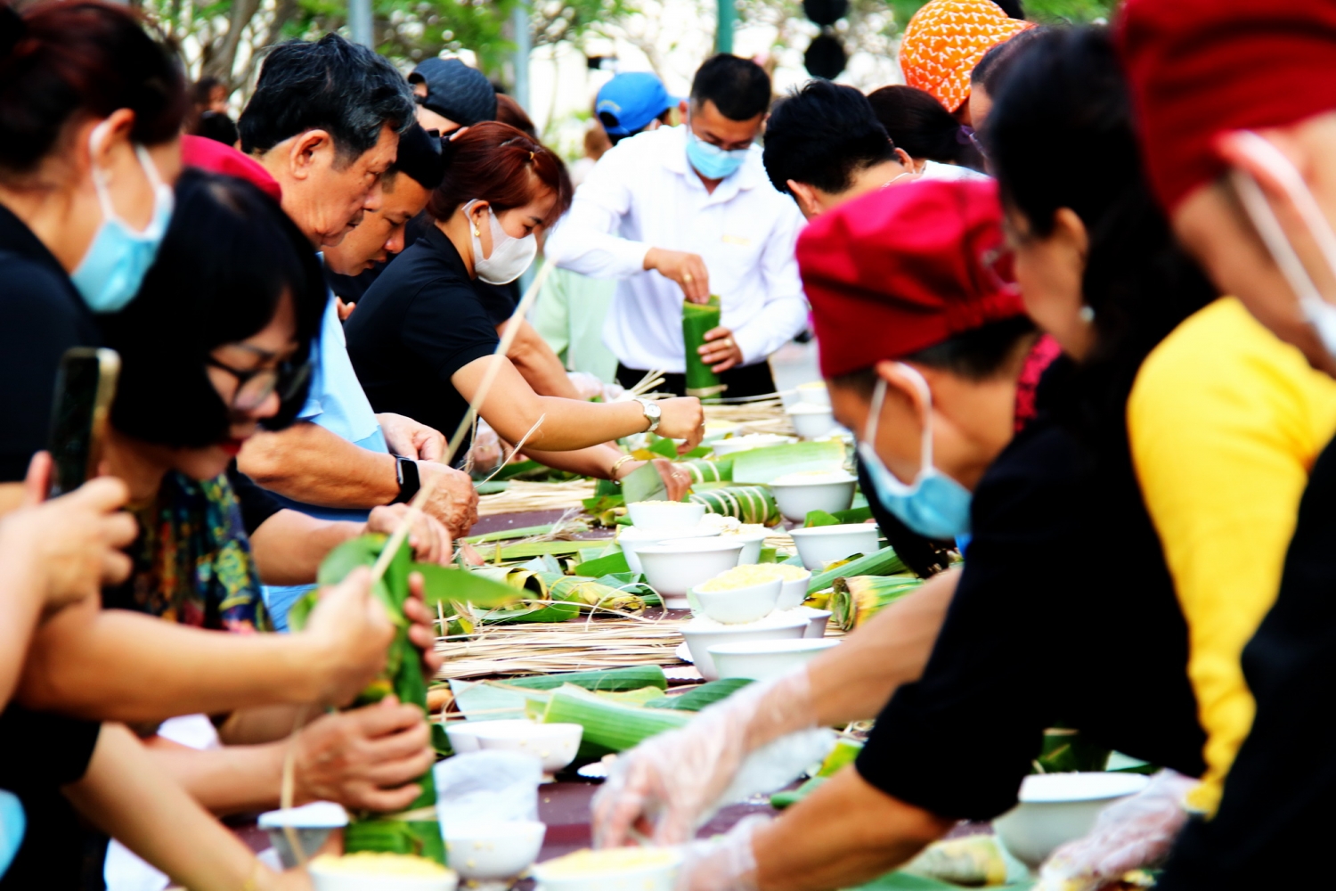 Lễ hội Bánh Tét: “Trở lại Tết xưa” tại Champa Island Nha Trang