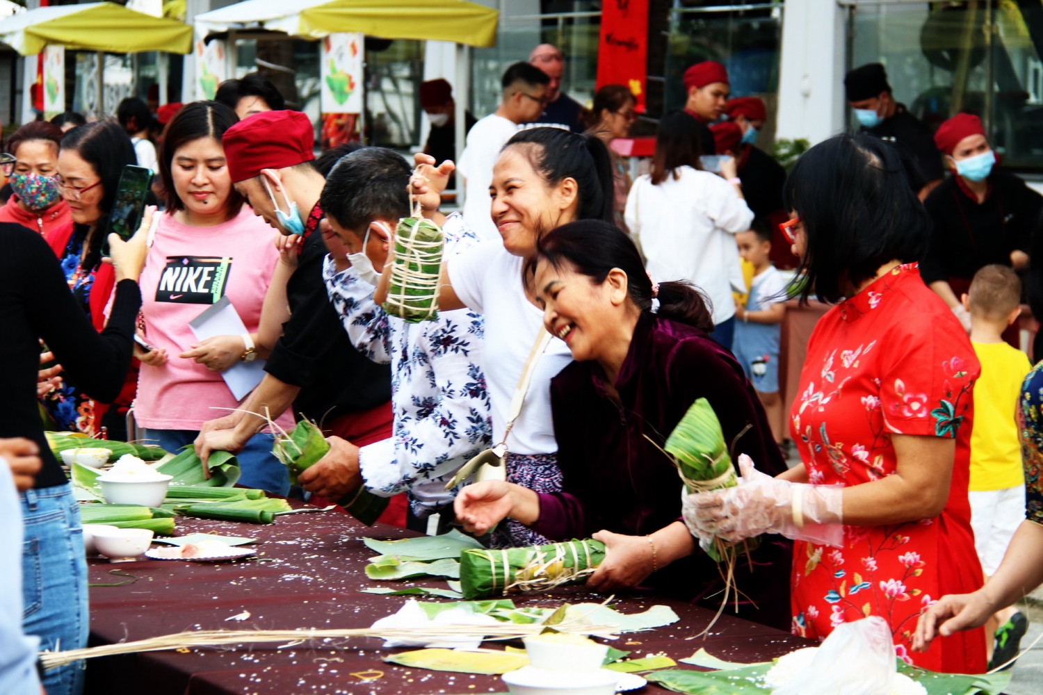 Lễ hội Bánh Tét: “Trở lại Tết xưa” tại Champa Island Nha Trang
