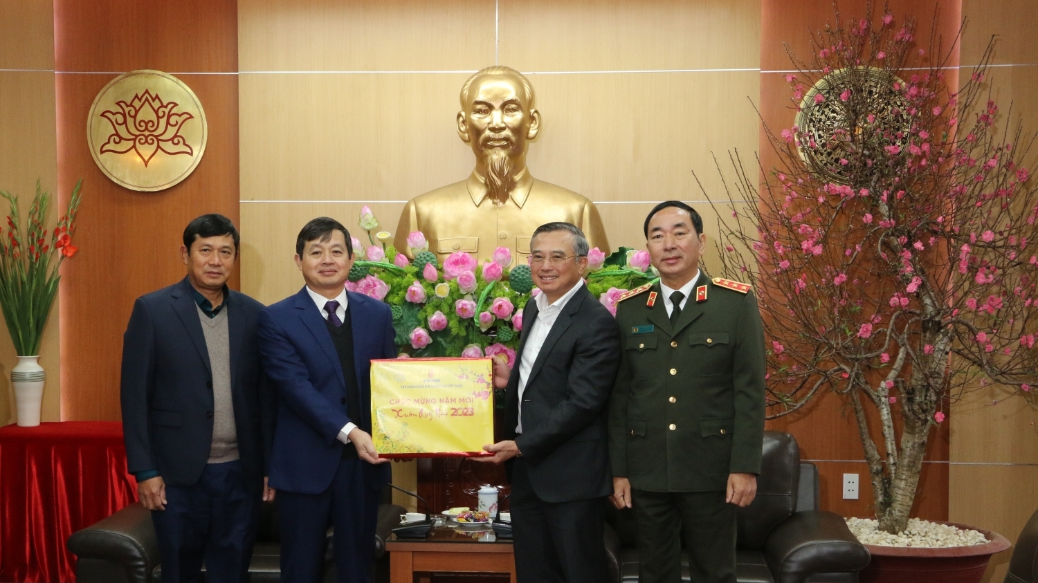 Lãnh đạo Bộ Công an và Petrovietnam thăm, làm việc tại tỉnh Thái Nguyên