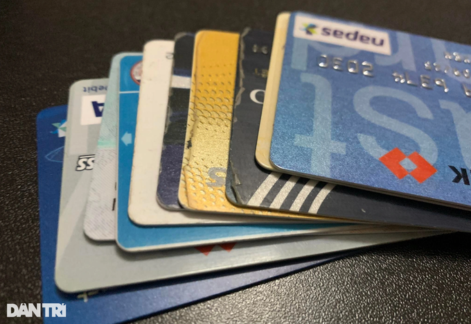Cần khóa tính năng thanh toán trực tuyến và thẻ tín dụng đang bị tội phạm tìm cách lấy thông tin nếu lỡ bị hack tài khoản (Ảnh: Thảo Thu).