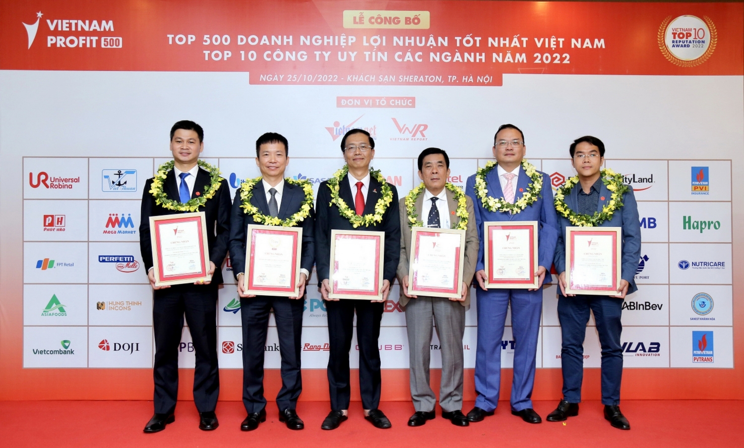 PV GAS và các đơn vị Dầu khí vinh dự nhận vinh danh Doanh nghiệp tốt nhất Việt Nam