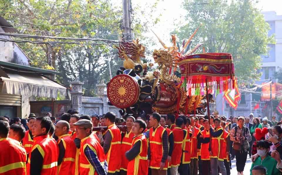 Tưng bừng lễ hội rước pháo làng Đồng Kỵ