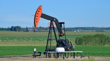 Giá dầu của Azerbaijan bất ngờ lao dốc