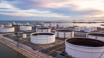 Tồn kho dầu thô của Mỹ tăng 533.000 thùng trong tuần trước