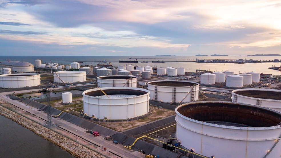 Tồn kho dầu thô của Mỹ tăng 533.000 thùng trong tuần trước