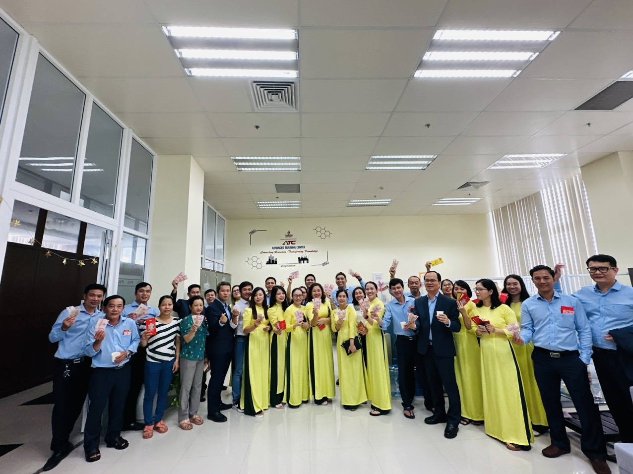 Trường Đại học Dầu khí Việt Nam gặp mặt đầu Xuân Qúy Mão 2023 Trường Đại học Dầu khí Việt Nam gặp mặt đầu Xuân Qúy Mão 2023