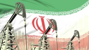 EIA: Sản lượng dầu thô của Iran tăng 140.000 thùng/ngày trong năm 2022