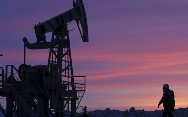 Doanh thu từ dầu khí của Nga giảm 46% trong tháng 1