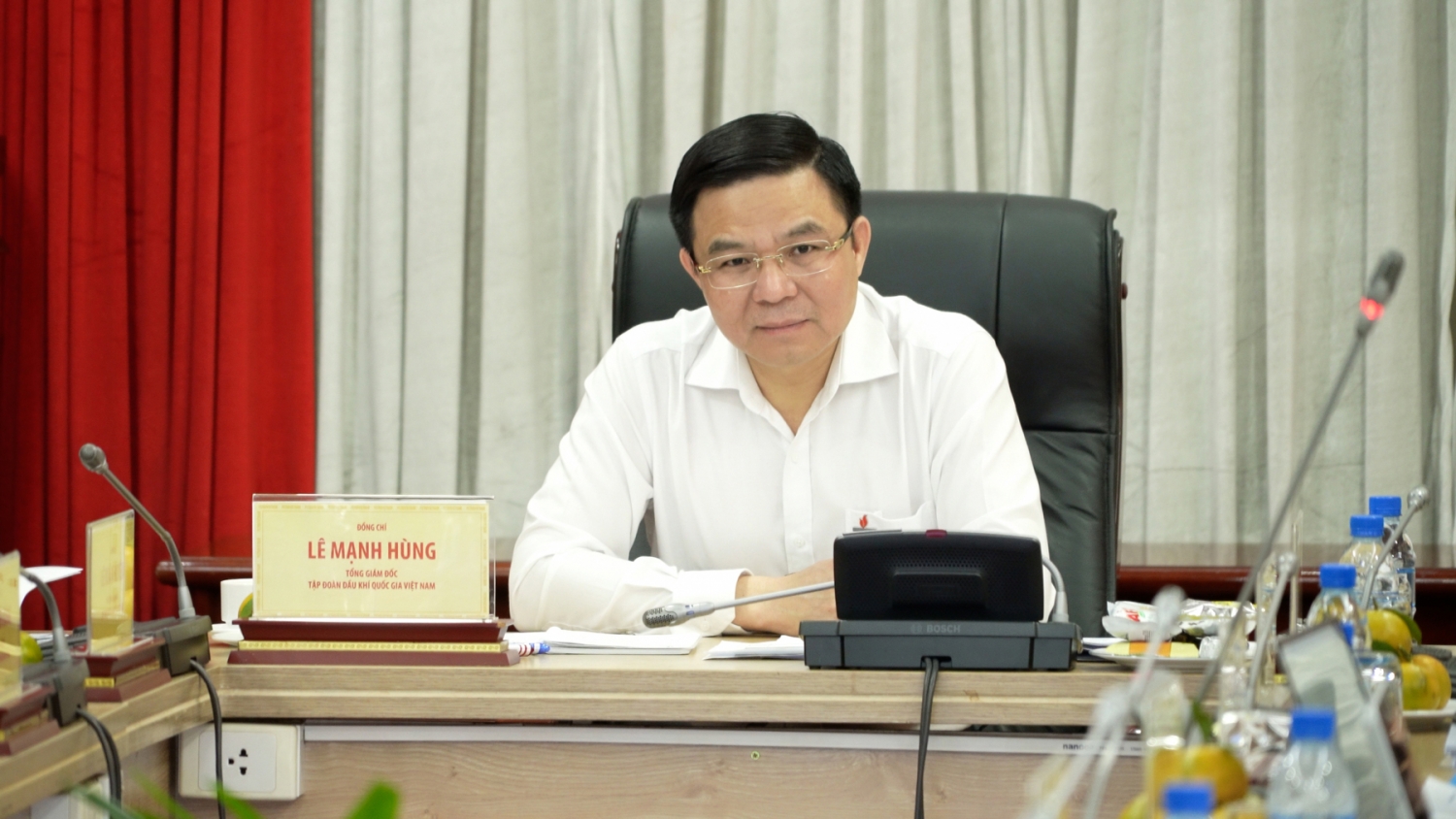 Tổng Giám đốc Petrovietnam Lê Mạnh Hùng chủ trì buổi giao ban