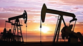 Giá dầu của Azerbaijan tăng 1 USD