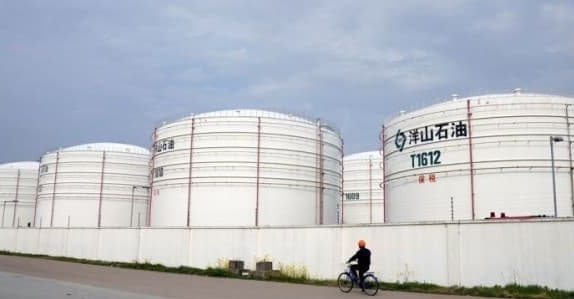 Ả Rập Xê-út và Nga "tranh giành" thị phần dầu tại Trung Quốc