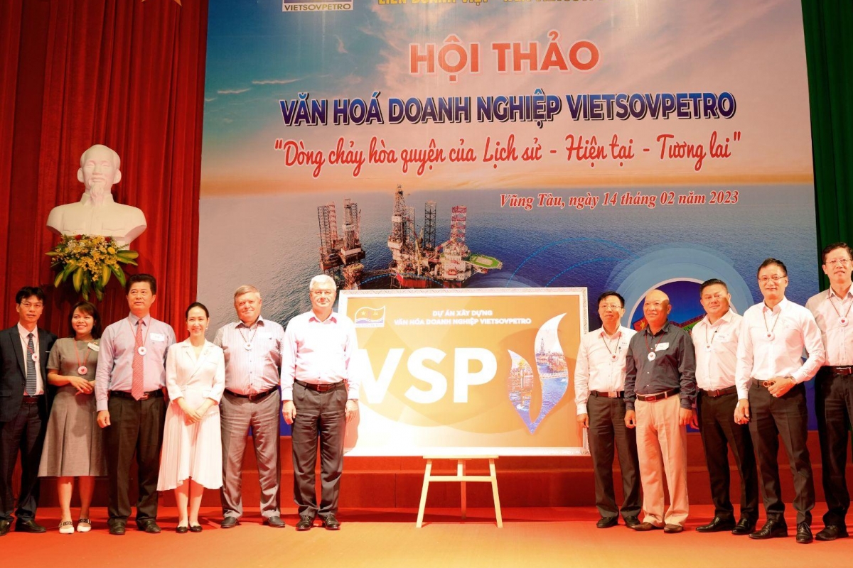 Hội thảo Văn hóa Doanh nghiệp Vietsovpetro “Dòng chảy hòa quyện của Lịch sử - Hiện tại - Tương lai”