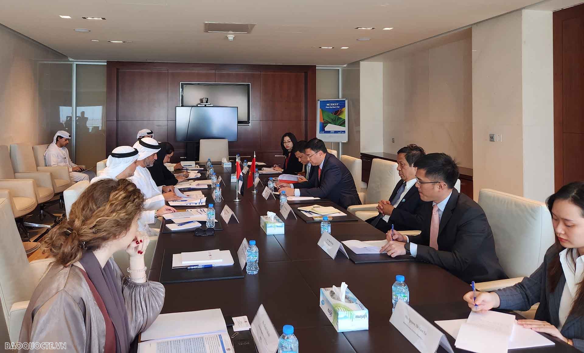 Thứ trưởng Phạm Quang Hiệu đồng chủ trì cuộc họp Tham vấn chính trị lần thứ hai với Thứ trưởng Bộ Ngoại giao UAE Saeed Mubarak Al-Hajeri.