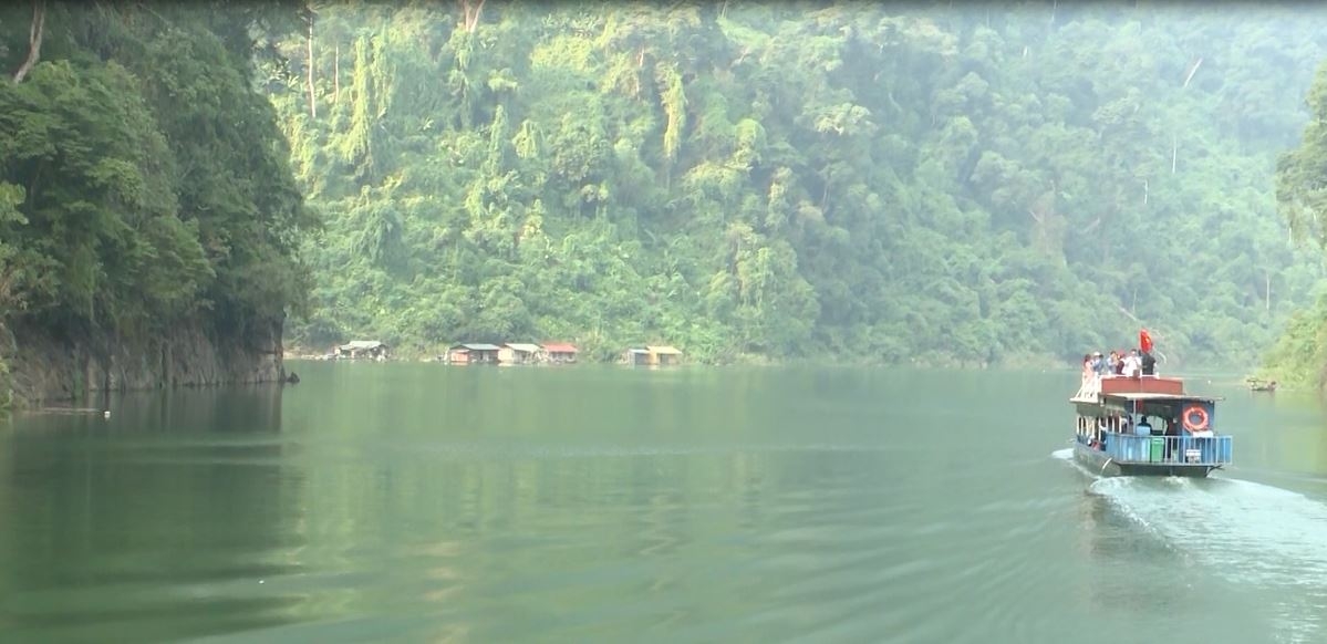 Khai thác tour du lịch huyền thoại sông Gâm