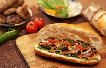 TasteAtlas vinh danh Bánh mì trong top những món ăn đường phố ngon nhất thế giới