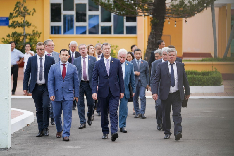 Đoàn đại biểu Hội đồng Liên bang, Quốc hội Liên bang Nga thăm Liên doanh Việt - Nga Vietsovpetro