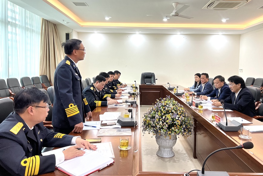 Tập đoàn Dầu khí Quốc gia Việt Nam làm việc với Cục Chính trị Hải quân