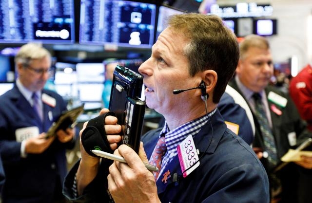 Thị trường chứng khoán thế giới ngày 23/2: Dow Jones tiếp tục giảm điểm