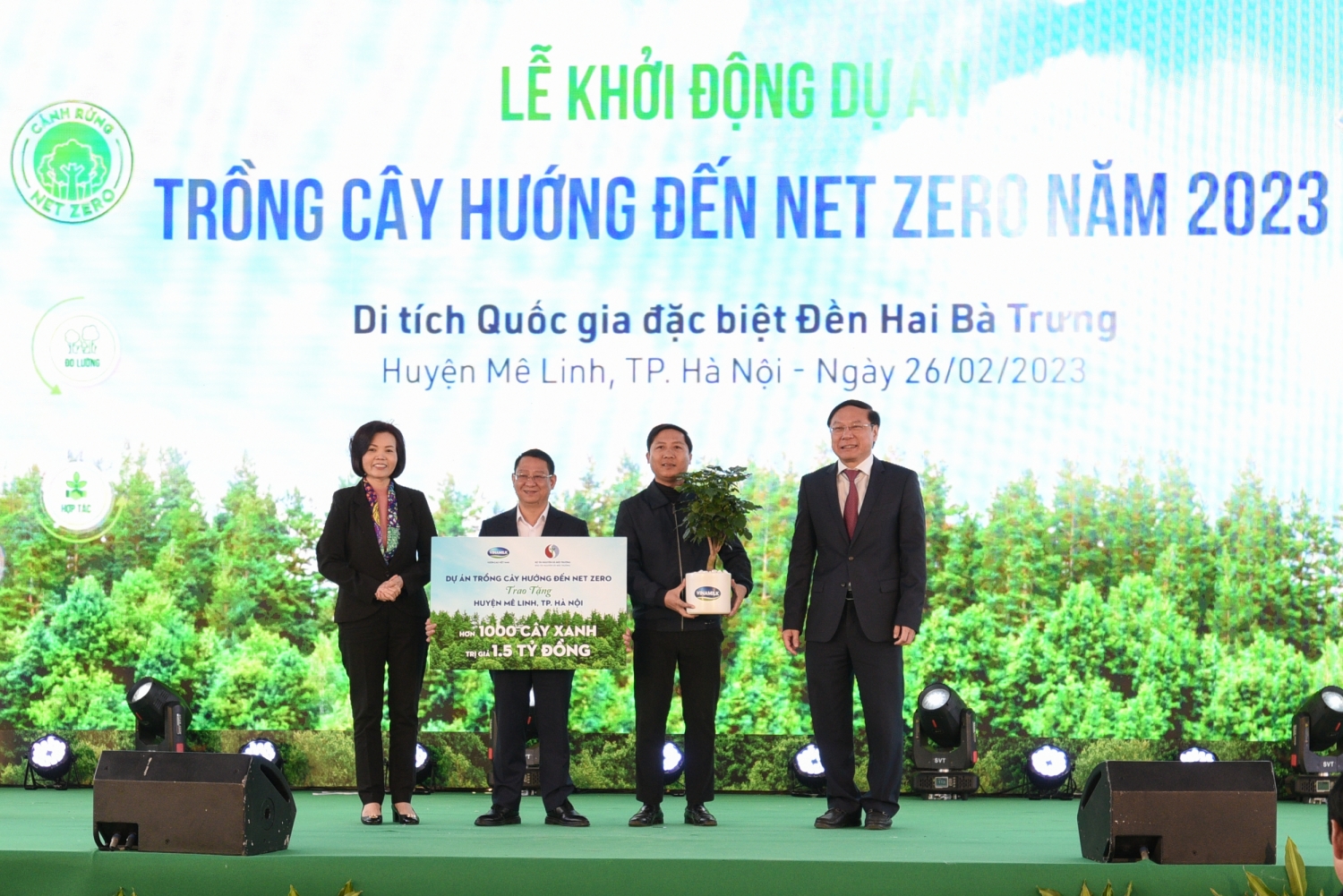 Thúc đẩy mục tiêu Net Zero Carbon năm 2050, Vinamilk khởi động dự án trồng cây tại Hà Nội