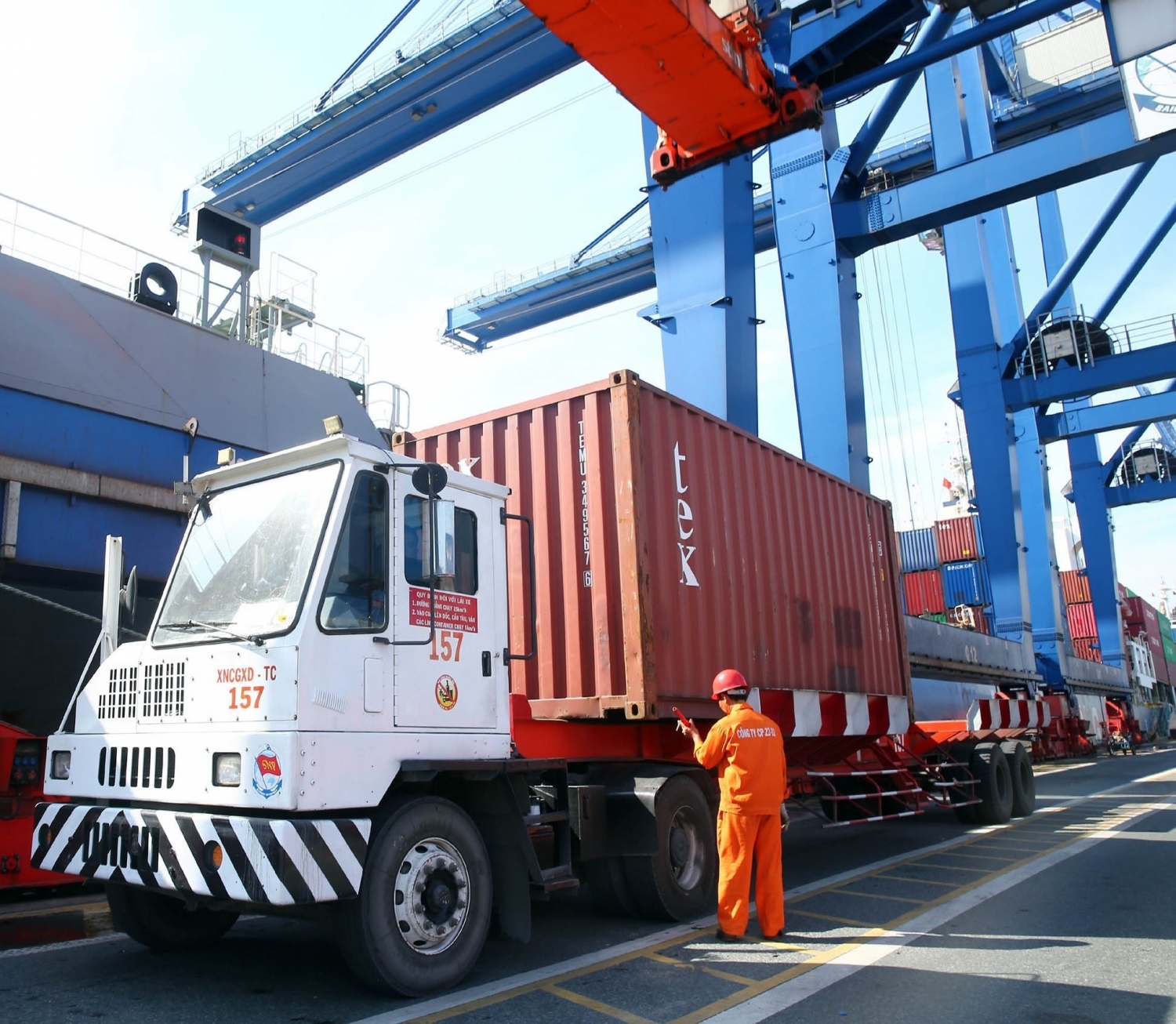Tin tức kinh tế ngày 27/2: Nhiều mặt hàng xuất khẩu chủ lực của Việt Nam giảm mạnh