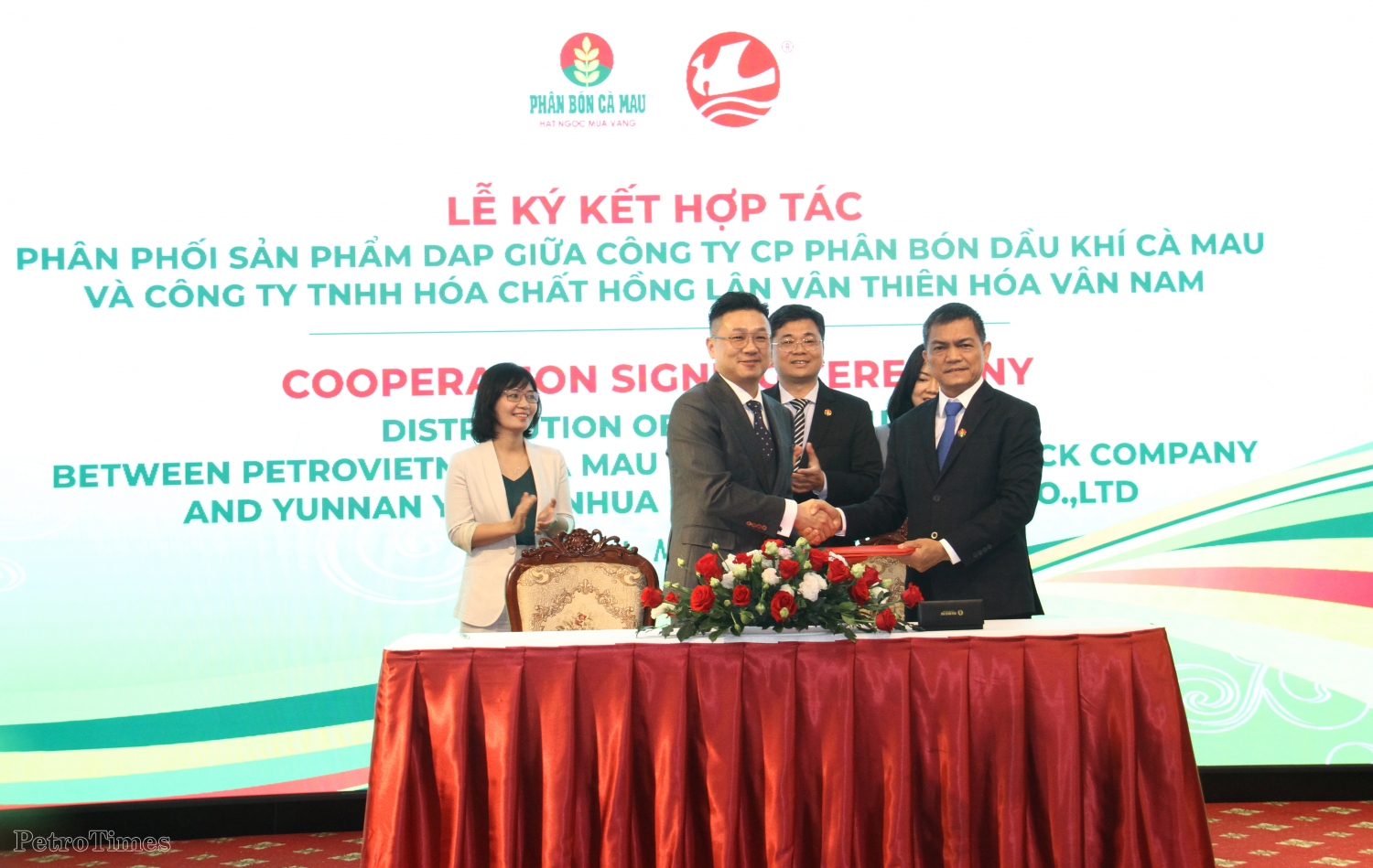 PVCFC ký kết hợp tác phân phối sản phẩm DAP với Tập đoàn Hoá chất Vân Thiên Hoá