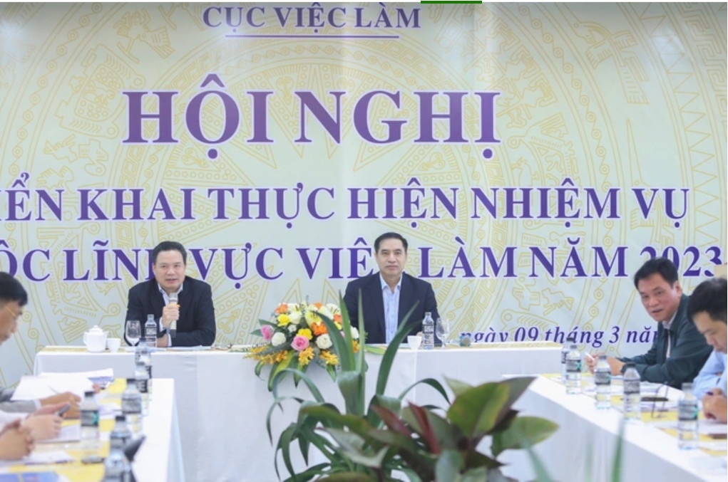 Cần 1.000 lao động, nhiều doanh nghiệp đăng tuyển cả vạn người Cần 1.000 lao động, nhiều doanh nghiệp đăng tuyển cả vạn người