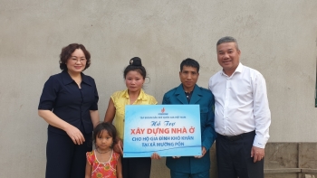 Điện Biên: Bàn giao nhà cho 8 hộ gia đình khó khăn do Petrovietnam hỗ trợ kinh phí