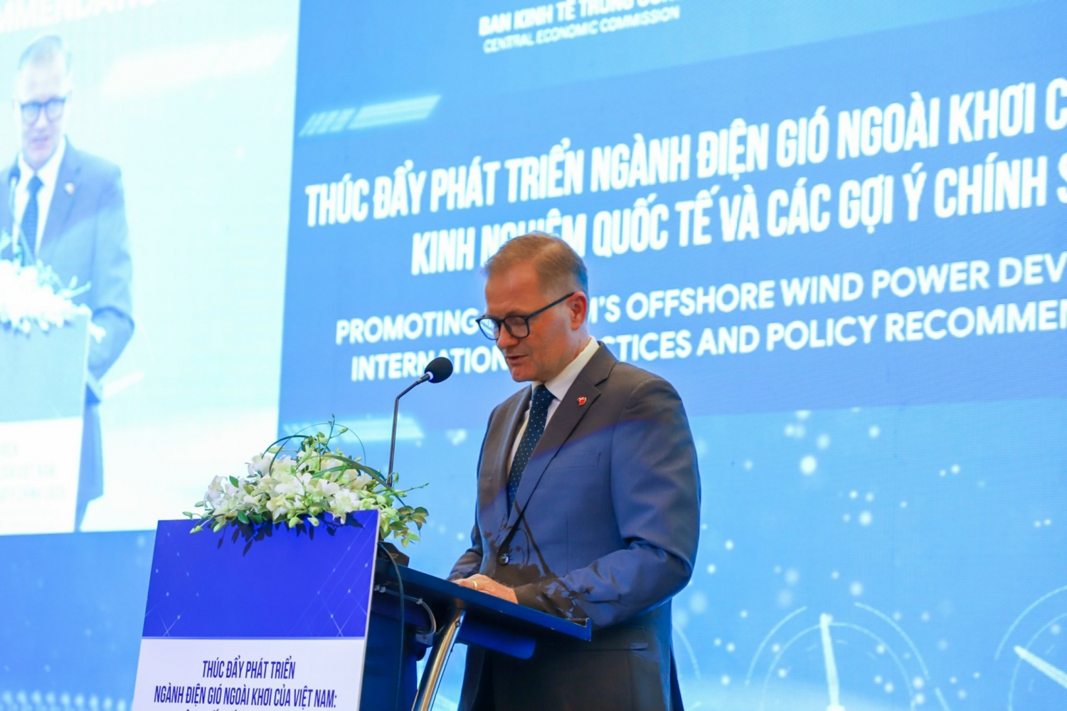 Giải pháp phát triển ngành điện gió ngoài khơi tại Việt Nam